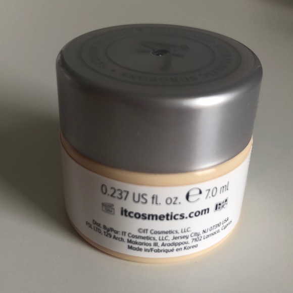 🌺5x$25- It Cosmetics Confidence in a Cream - Picture 2 of 2